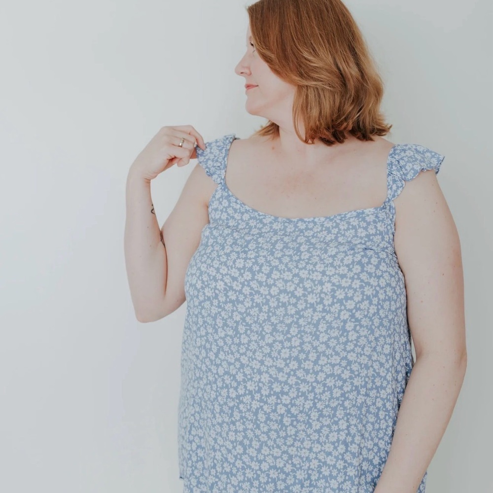 Ruffled Blue and White Sleeveless Tank Top - Picture 10 of 10